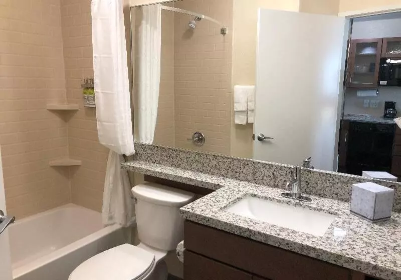 身障者適用スイートルーム, Holiday Inn Express Hotel & Suites Frankfort, An Ihg
