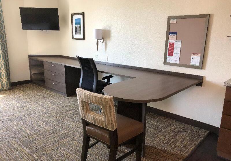 جناح لذوى الاحتياجات الخاصة, Holiday Inn Express Hotel & Suites Frankfort, An Ihg