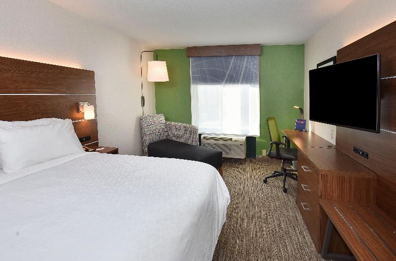 스탠다드 룸, Holiday Inn Express Hotel & Suites Selma, An Ihg