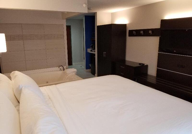 Standard Szoba King Size Bed, Holiday Inn Express Birch Run Frankenmuth Area, An Ihg