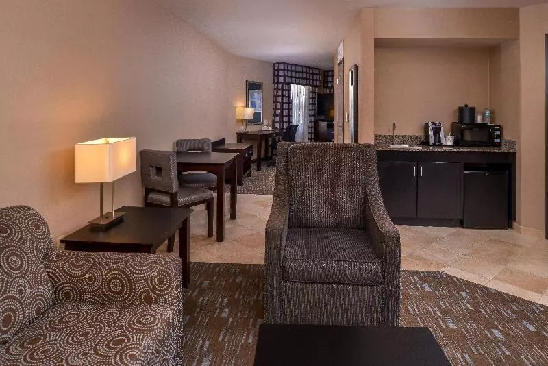 キングサイズベッドのエクゼクティブ, Holiday Inn Ontario Airport California, An Ihg