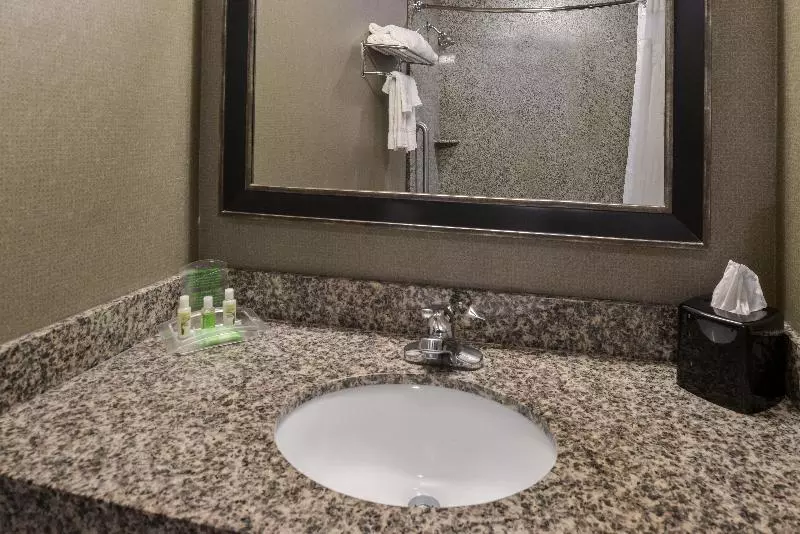 身障者適用スイートルーム, Holiday Inn Ontario Airport California, An Ihg
