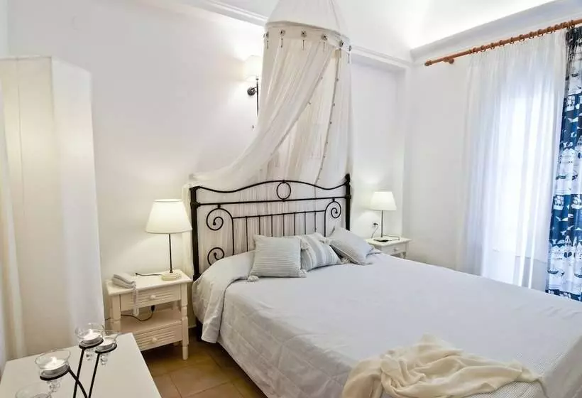 اتاق استاندارد یک نفره, Matina