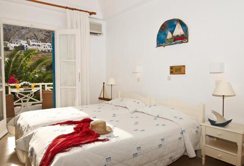 Номер Стандарт Трехместный, Matina