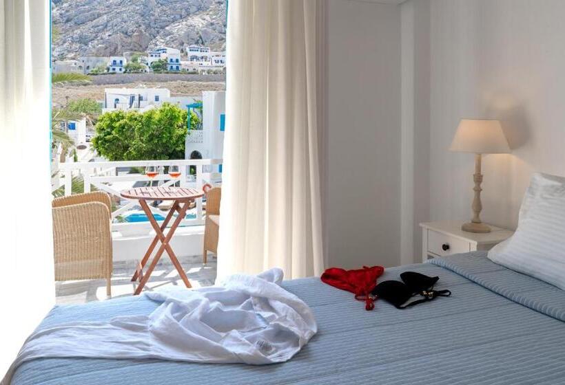 Номер Deluxe Вид на Бассейн, Matina