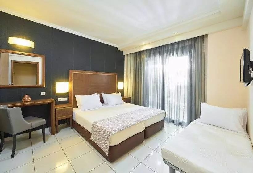 اتاق استاندارد سه نفره, Mediterranean Resort