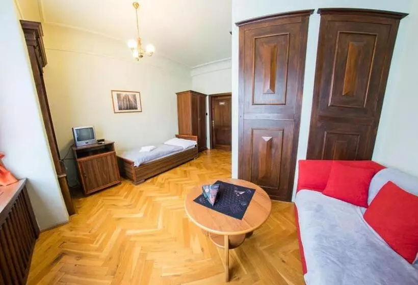 Standard Yhden Hengen Huone, Penzion Pivovar Volt
