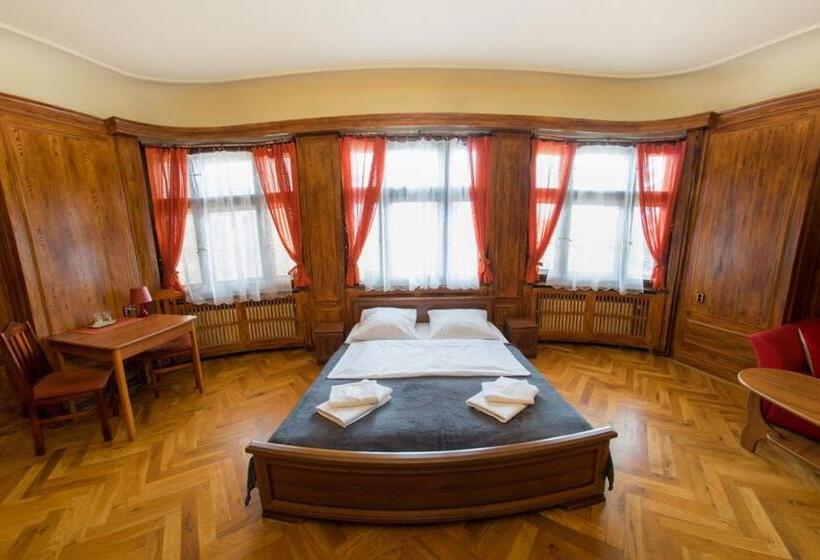 اتاق راحتی سه تخته, Penzion Pivovar Volt