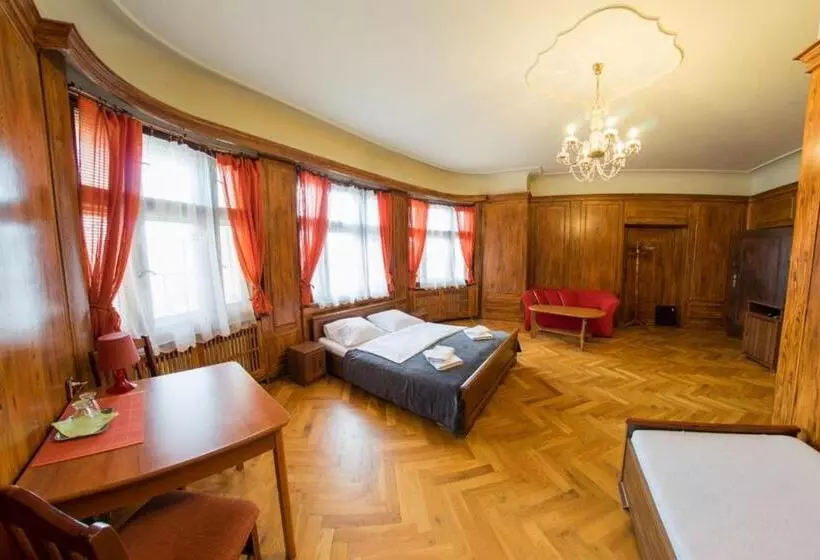 Comfort Kolmen Hengen Huone, Penzion Pivovar Volt