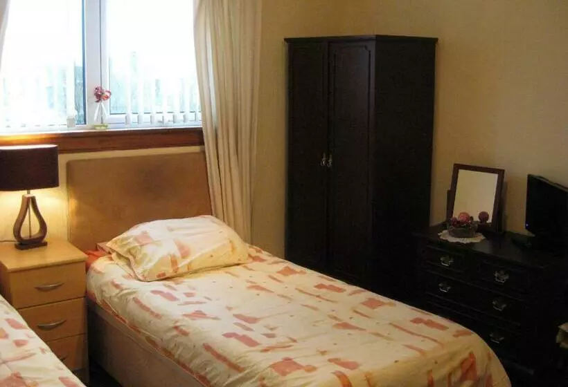 اتاق استاندارد یک تخته با سرویس بهداشتی مشترک, Kilkerran Guest House