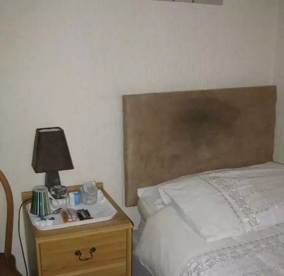 اتاق استاندارد یک تخته با سرویس بهداشتی مشترک, Kilkerran Guest House
