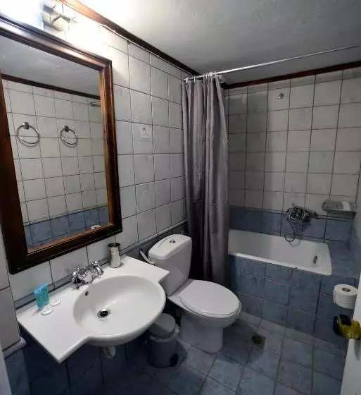 اتاق استاندارد با بالکن و چشمانداز دریا, Olive Press Hotel & Apartments
