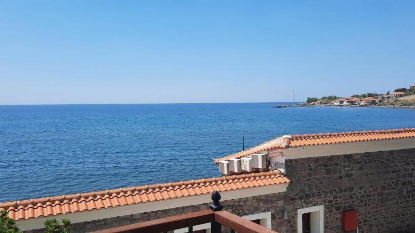 غرفة قياسية مطلّة علي البحر مزوَّدة بشُرفة, Olive Press Hotel & Apartments