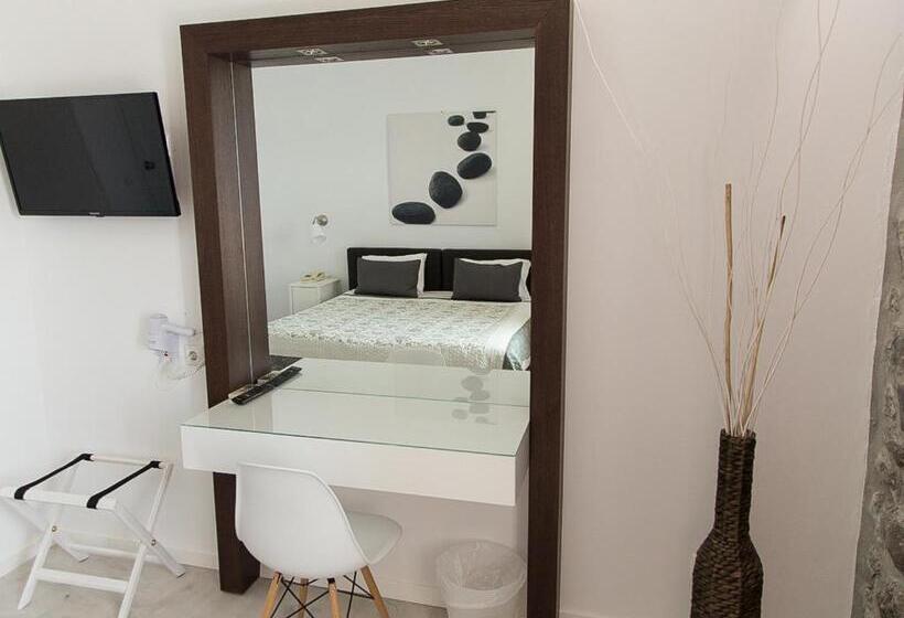 غرفة ديلوكس مطلّة علي البحر, Olive Press Hotel & Apartments