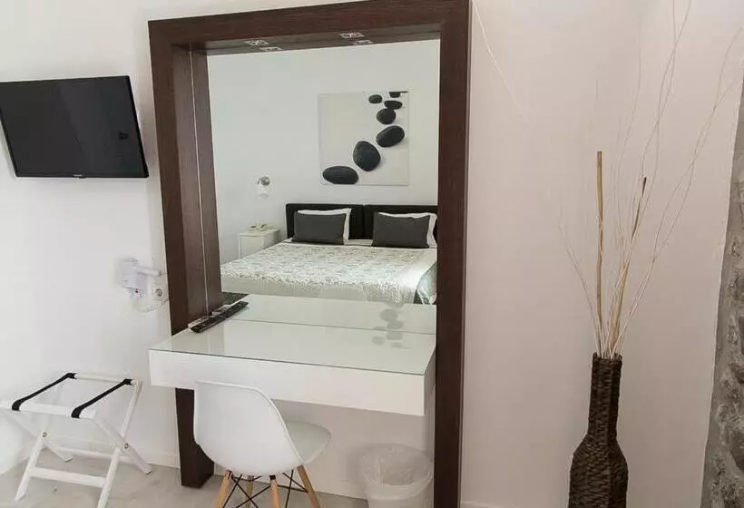 اتاق لوکس با چشمانداز دریا, Olive Press Hotel & Apartments