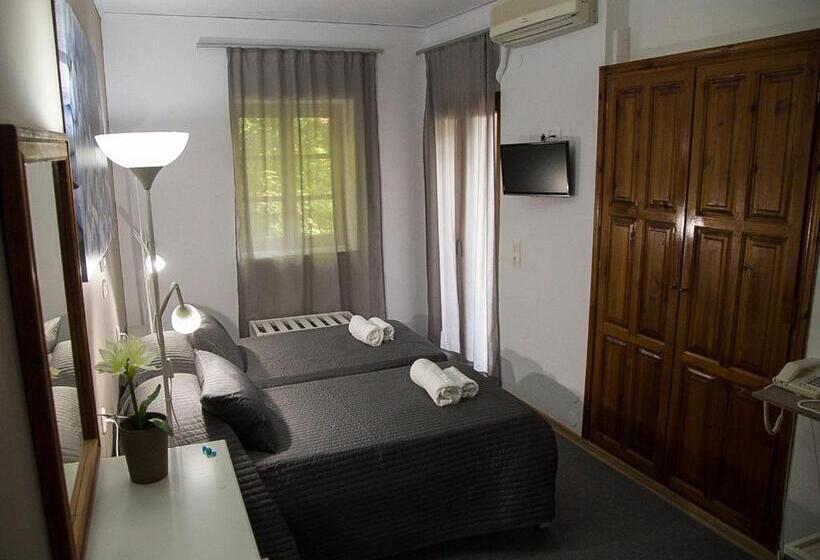 غرفة قياسية مزوَّدة بشُرفة, Olive Press Hotel & Apartments