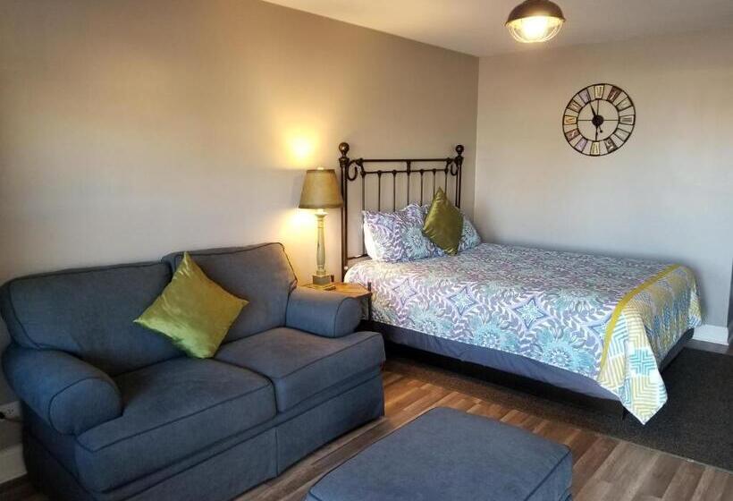 Номер Стандарт, Gateway Inn