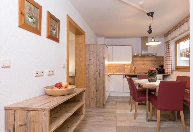 דירת שני חדרים, Pension Margretenhof