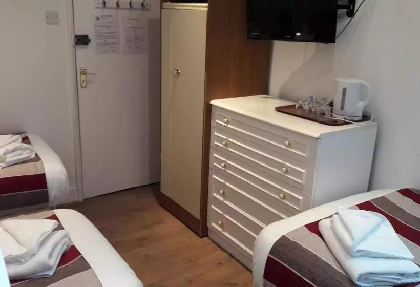 スタンダードトリプルルーム, Alexandra Guest House