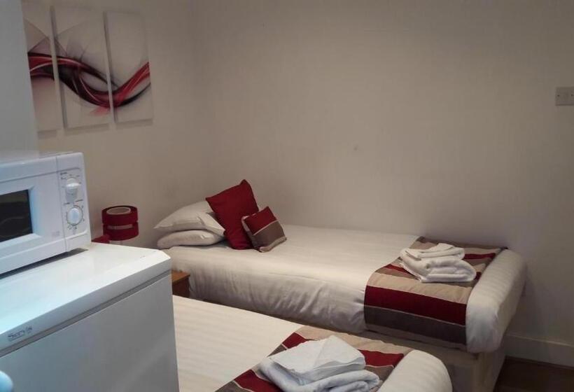 Standard 3 Pers. Værelse, Alexandra Guest House