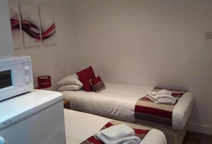スタンダードトリプルルーム, Alexandra Guest House