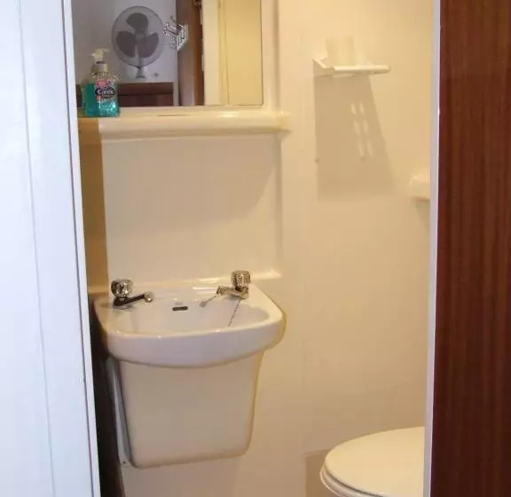 スタンダードシングルルーム, Alexandra Guest House