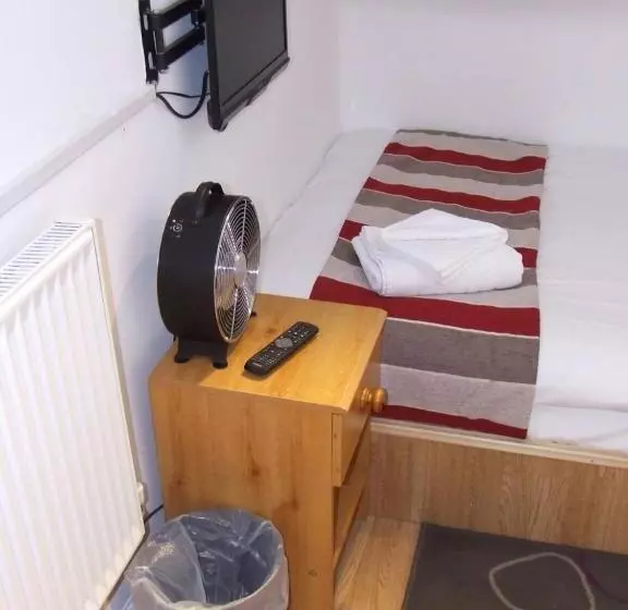シングルベーシックルーム, Alexandra Guest House