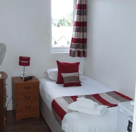 חדר סטנדרד יחיד חדר אמבטיה משותף, Alexandra Guest House