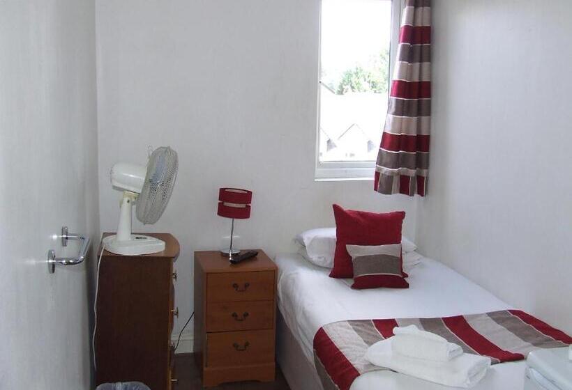 חדר סטנדרד יחיד חדר אמבטיה משותף, Alexandra Guest House