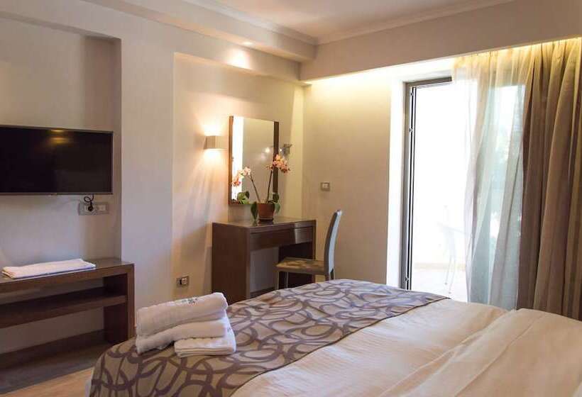 デラックスルーム, Adams