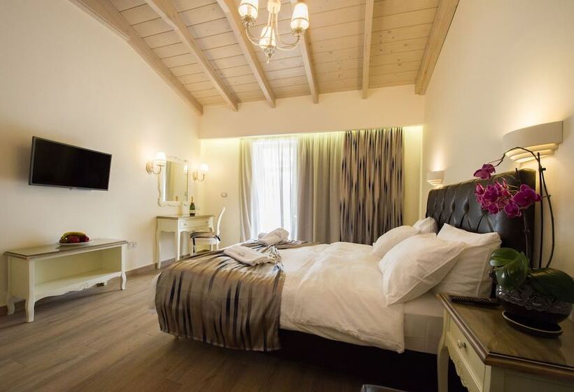 ジュニアスイート, Adams