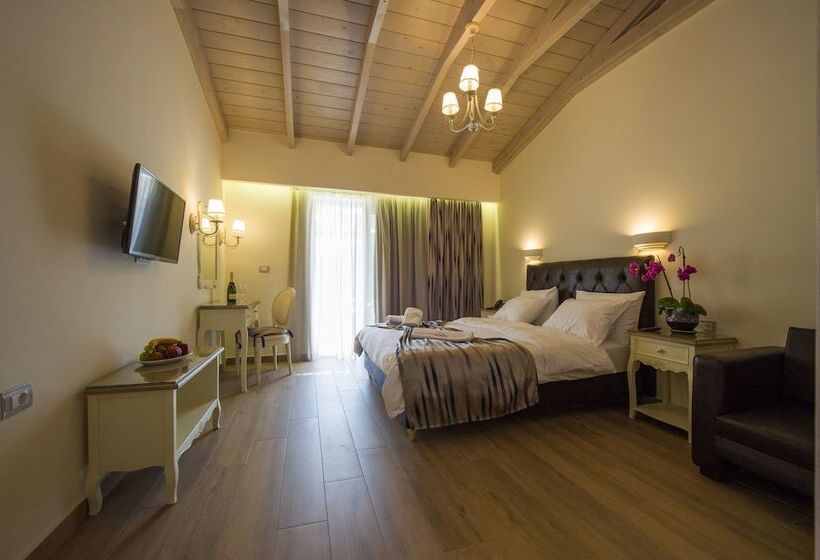 ジュニアスイート, Adams