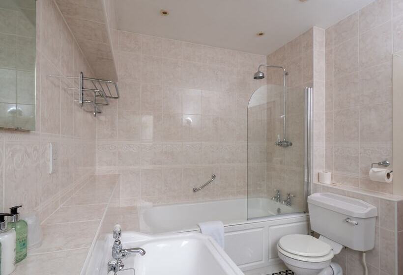 标准间, Grant Arms