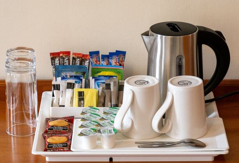 标准间, Grant Arms