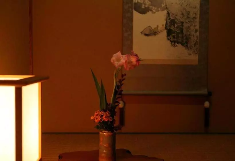 スーペリアの4人部屋, Hagi No Yado Tomoe