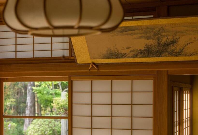 四人高级间, Hagi No Yado Tomoe