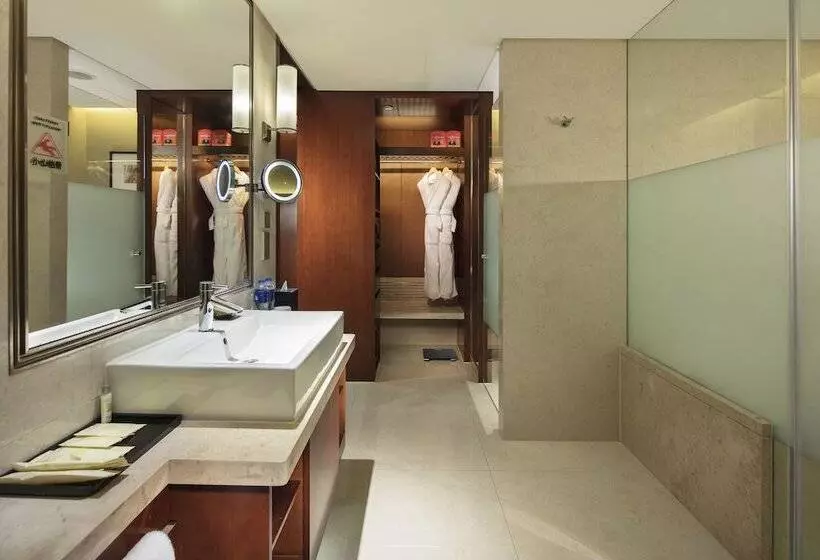 اتاق اجرایی, Hilton Nanjing Riverside