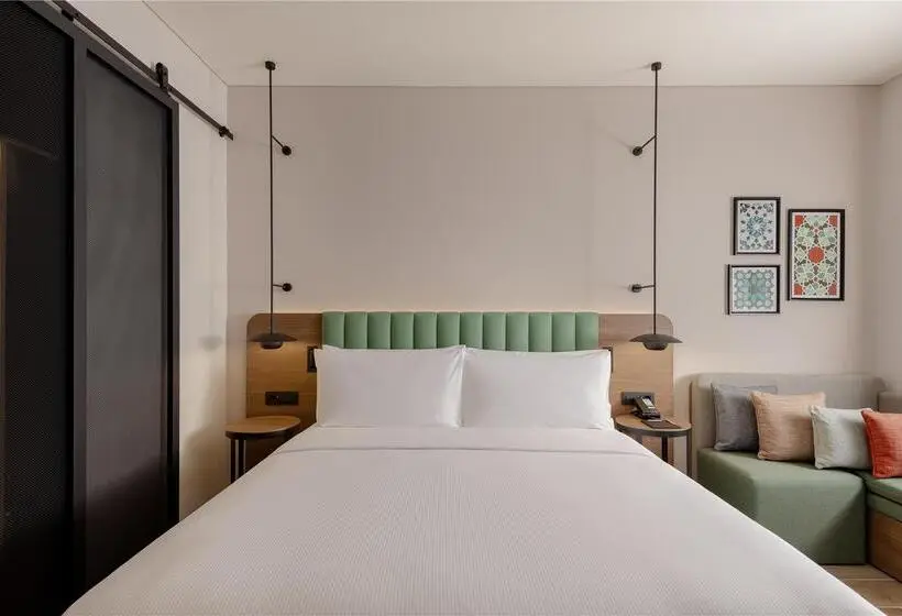 استودیو استاندارد با تخت کینگ, Hilton Nanjing Riverside