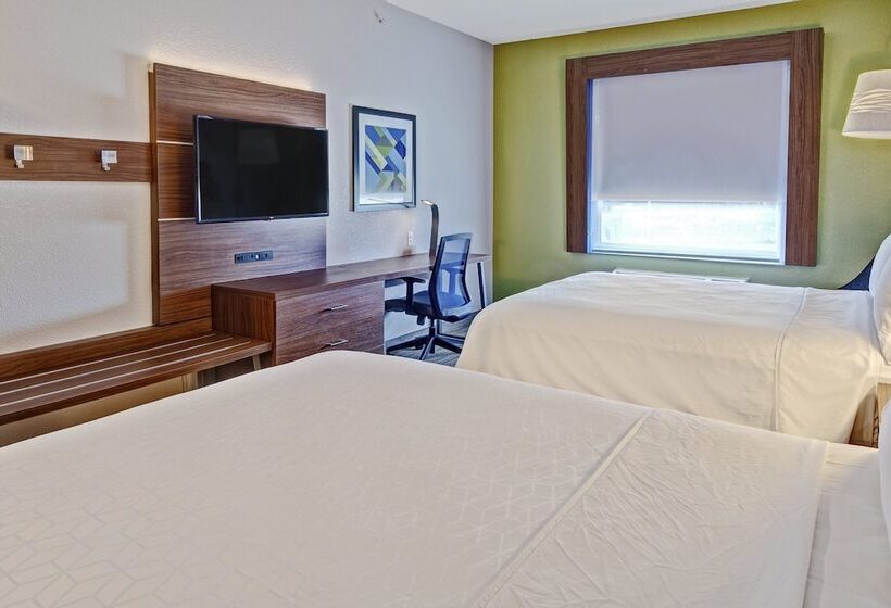 Номер Стандарт Адаптированный для Инвалидов, Holiday Inn Express Hotel & Suites Clarksville By Ihg