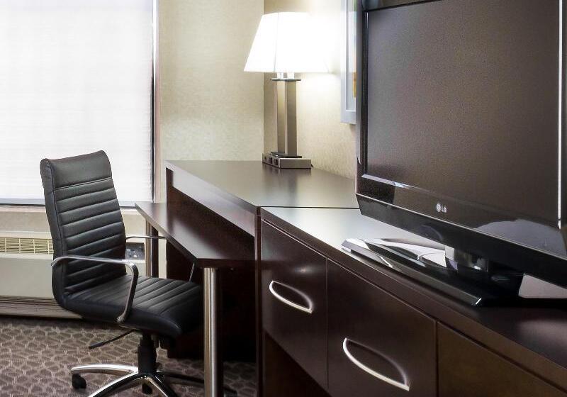 غرفة قياسية سرير كينج, Holiday Inn Express Hotel & Suites Fort Collins, An Ihg