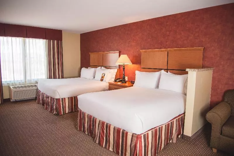 スイート, Holiday Inn Express Hotel & Suites Loveland, An Ihg