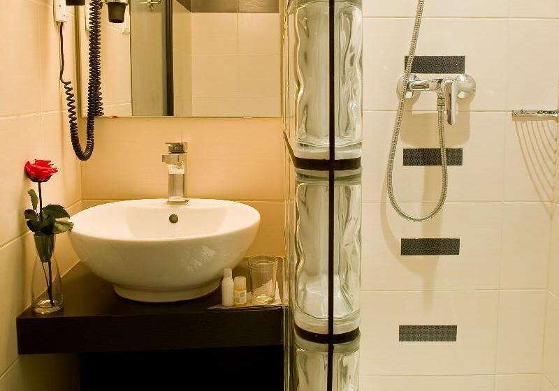 جناح, Holiday Inn Express Hotel & Suites Loveland, An Ihg