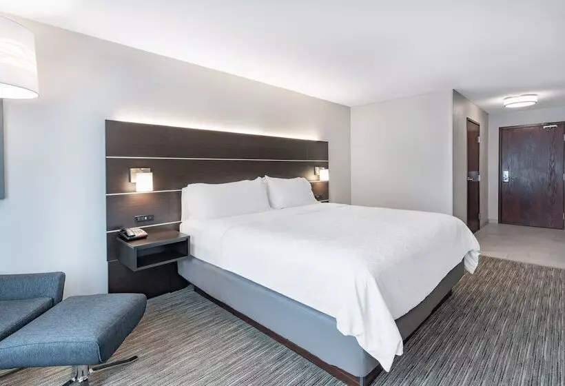 ダブルベッドスタンダードルーム, Holiday Inn Express & Suites Trinidad, An Ihg