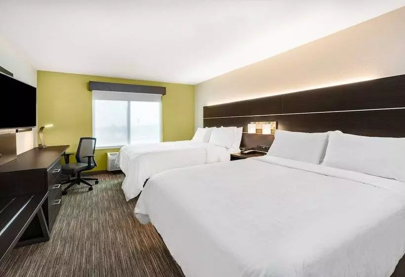 ２ダブルベッドのスタンダードルーム, Holiday Inn Express & Suites Trinidad, An Ihg