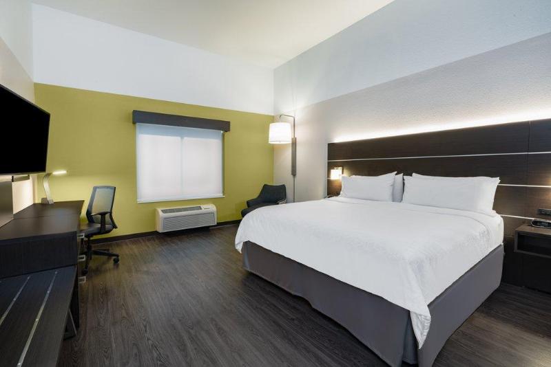 Стандартный Номер Кровать Кинг, Holiday Inn Express & Suites Trinidad, An Ihg