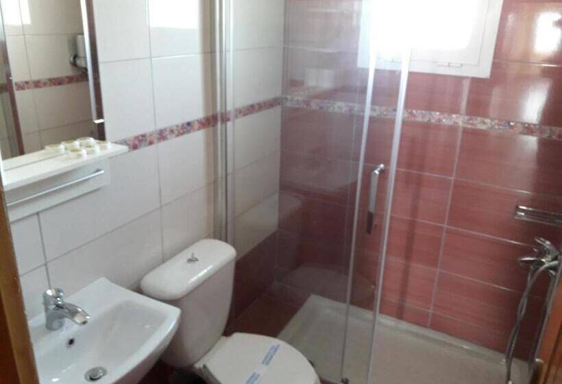 Triple Room Sea View, Lidra