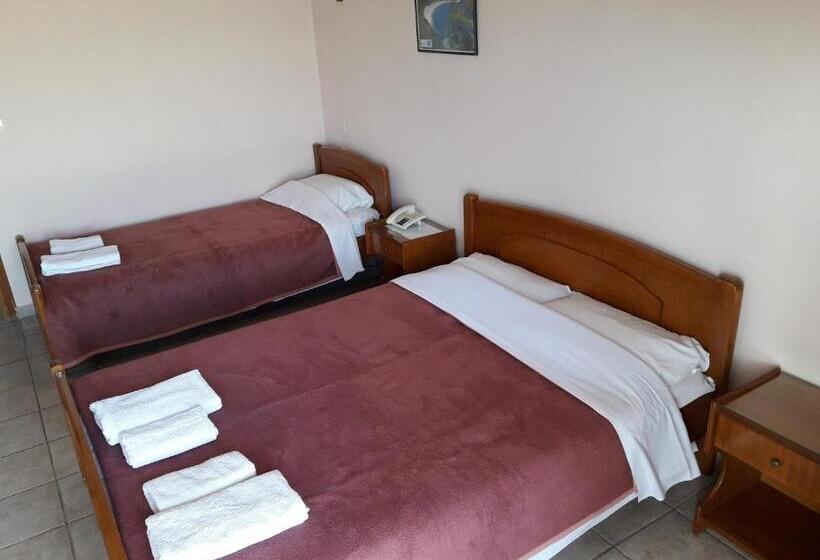 Triple Room Sea View, Lidra