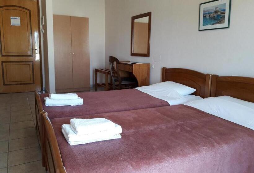 חדר סטנדרט לארבעה, Lidra