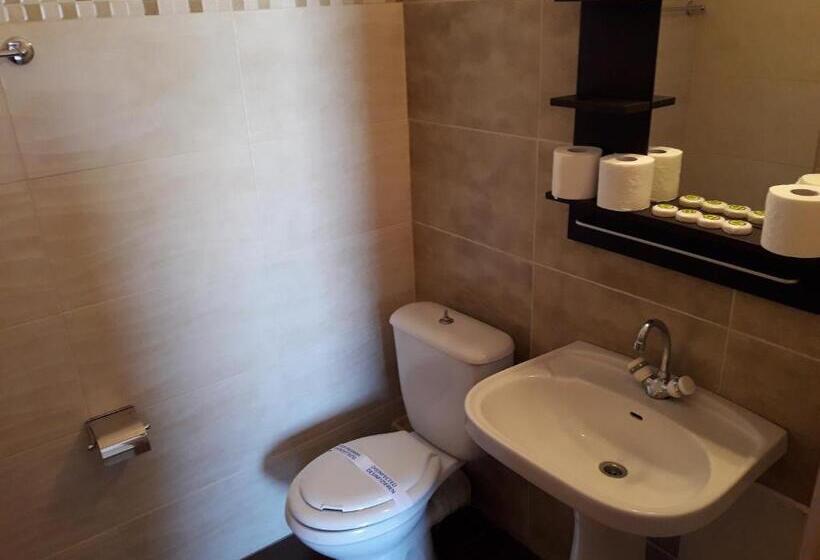 חדר סטנדרט לארבעה, Lidra