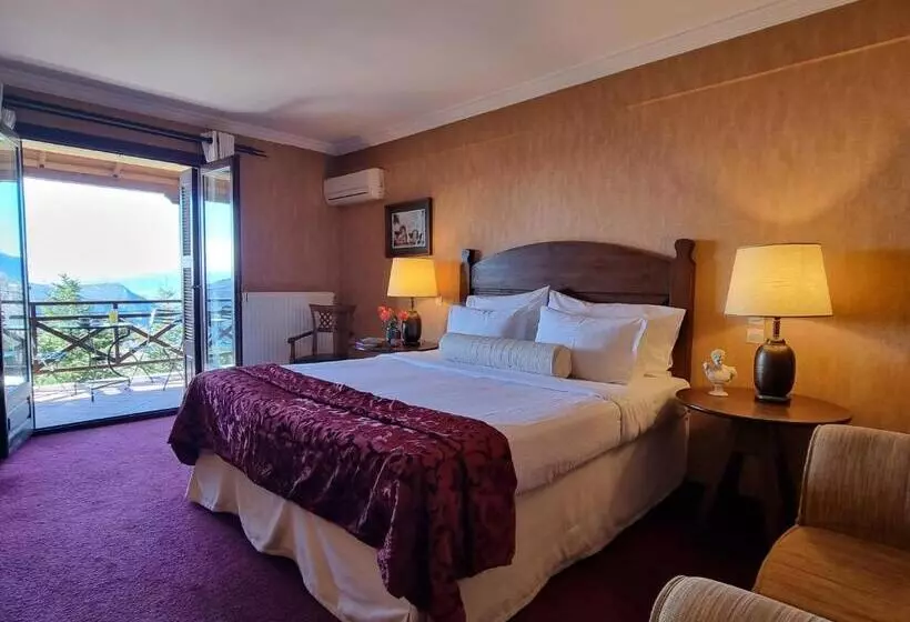 Executive Suite, Likoria